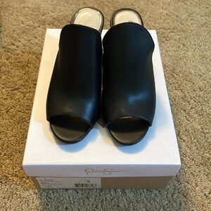 EUC Jessica Simpson black wedges 6.5